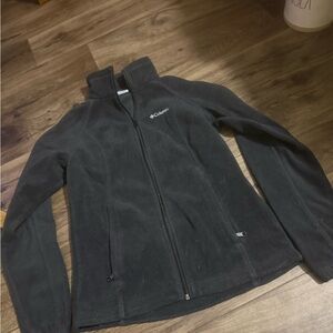 Columbia women’s zip up